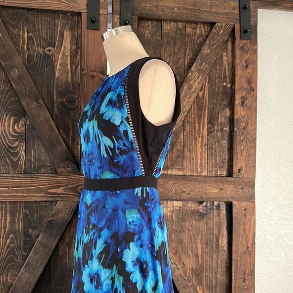 Too tang maxi floral blue floral sleeveless dress Sz- Medium - Picture 3 of 11